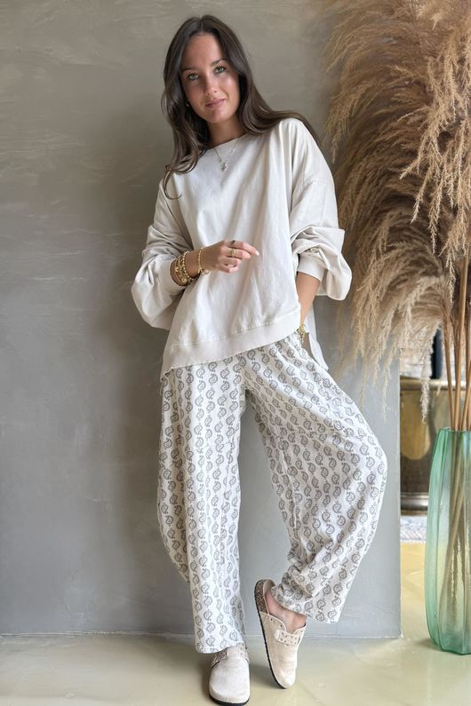 Indira Classic Barrel Pant Calico & Earth